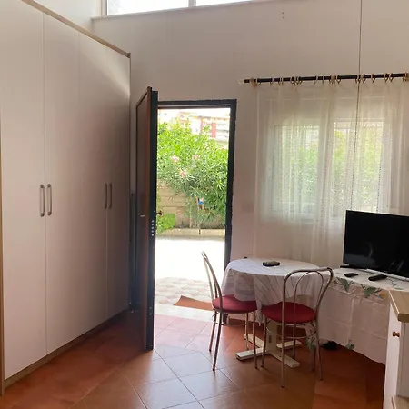 Amel Studio Apartment *
